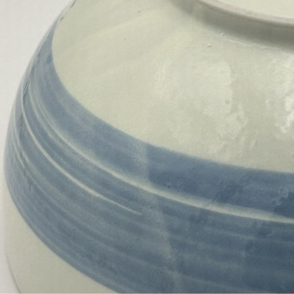 TEXTURED JAPAN CERAMIC RICE SOUP RAMEN BOWL BLUE WHITE SPIRAL WAVE 7-3/4” - Picture 11 of 15